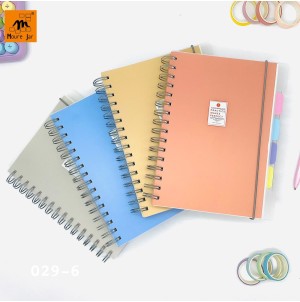 CADERNO. REF: A5-MJ029-6. CX84 PÇS SUB 42PÇS